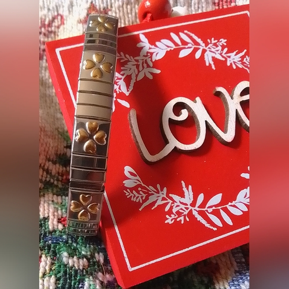 Stainless steel/gold plate bracelet - Picture 5 of 11